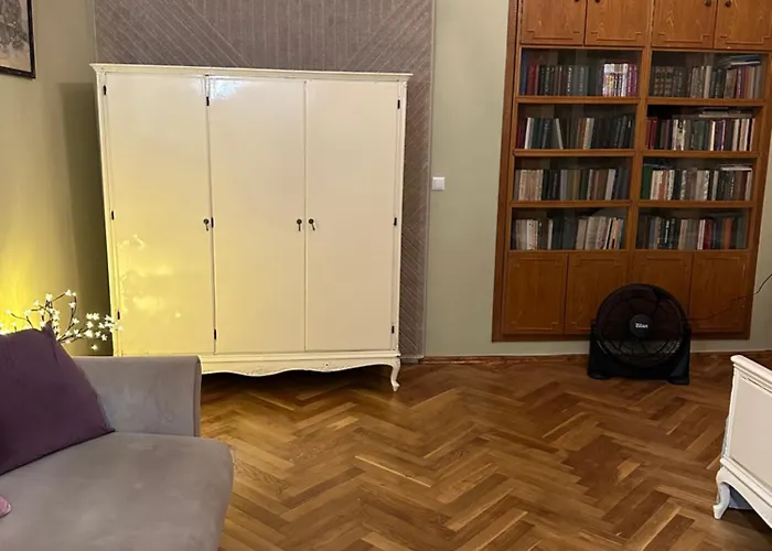 Cozy Apartment In The City